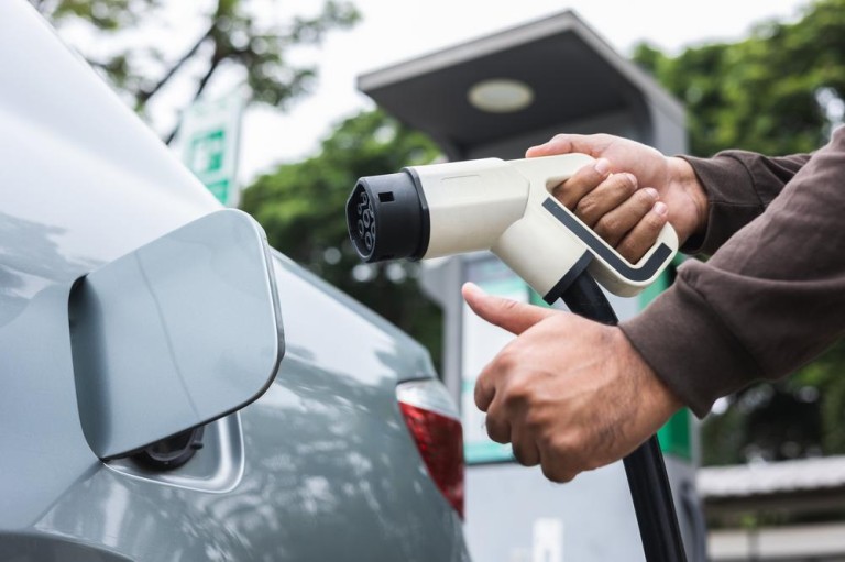 Bornes de recharge à Ronchin : guide complet pour entreprises